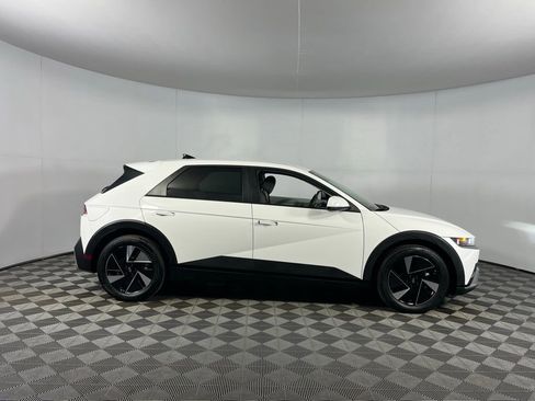 Used 2025 Hyundai Ioniq 5 SE image 7