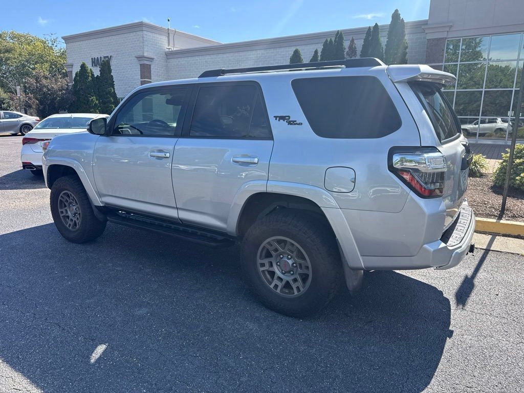 Used 2020 Toyota 4Runner TRD Off-Road Premium w/ Moonroof Package AWD/4WD image 3