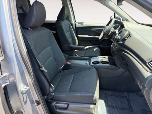 Used 2023 Honda Ridgeline Sport image 19