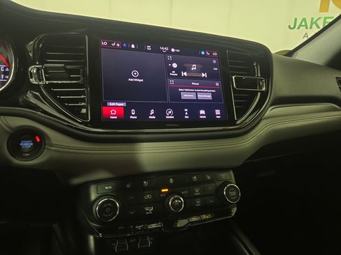 Used 2022 Dodge Durango R/T AWD/4WD image 21