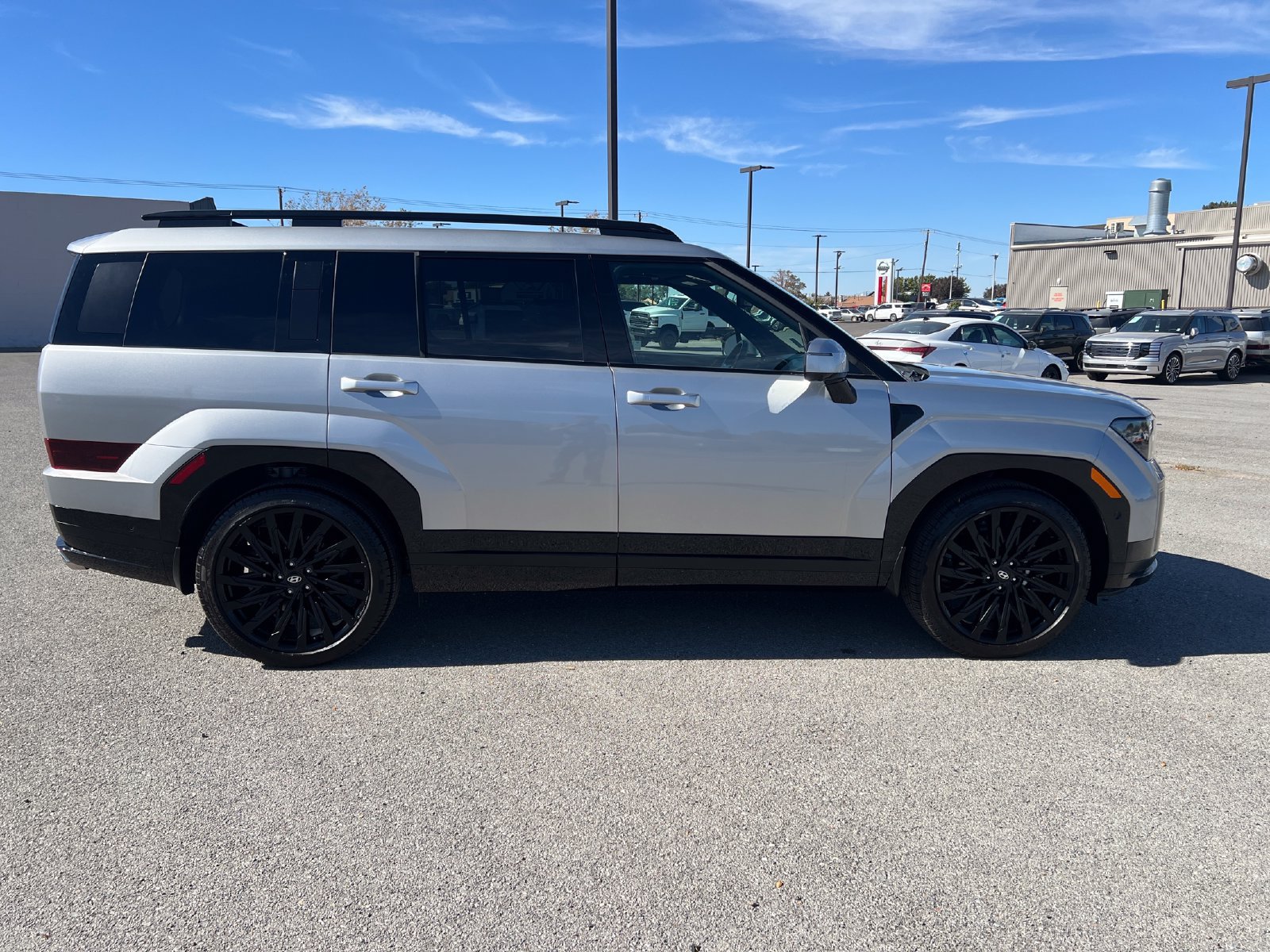 Certified 2025 Hyundai Santa Fe Calligraphy AWD/4WD image 2