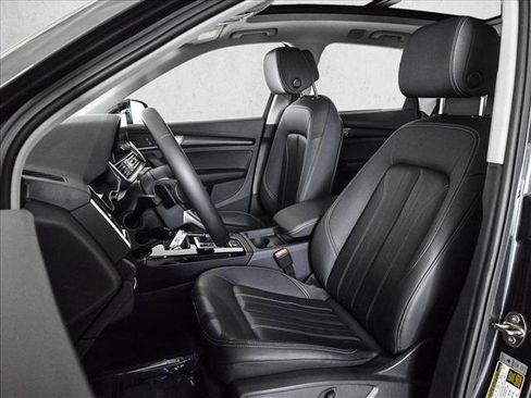 Certified 2023 Audi Q5 2.0T Premium w/ Convenience Package AWD/4WD image 17