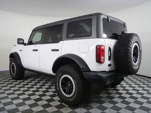 Used 2023 Ford Bronco Black Diamond w/ Sasquatch Package image 5