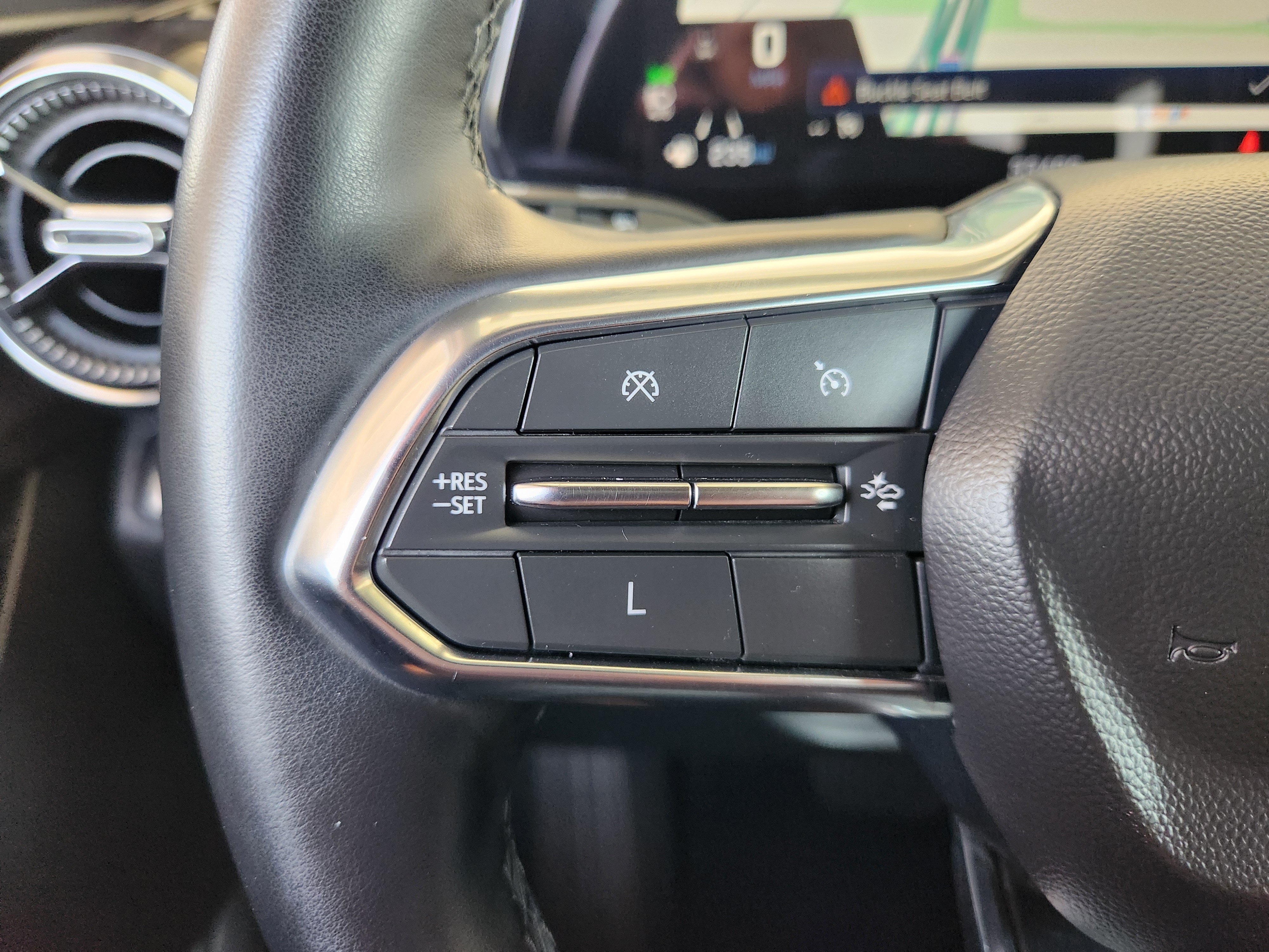 Used 2025 Chevrolet Equinox LT w/ Convenience Package II FWD image 28