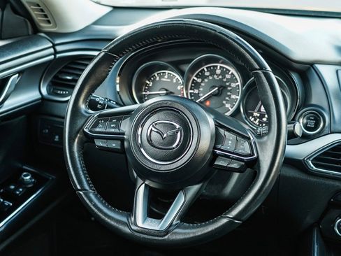 Used 2018 MAZDA CX-9 Touring image 15