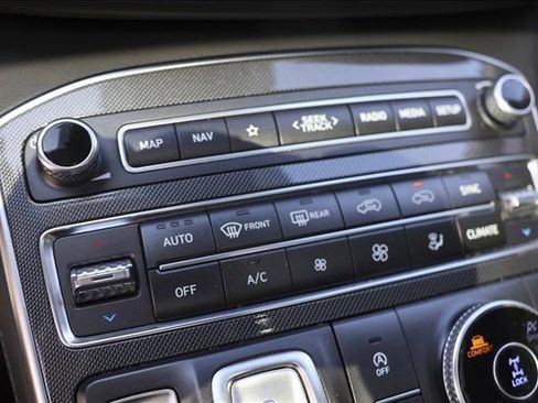 Used 2022 Hyundai Santa Fe SEL w/ Convenience + Premium Package AWD/4WD image 20