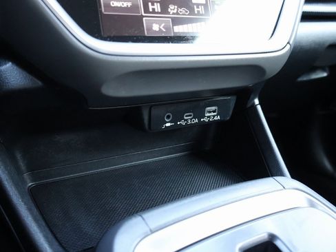 Used 2024 Subaru Crosstrek 2.0i Premium image 37
