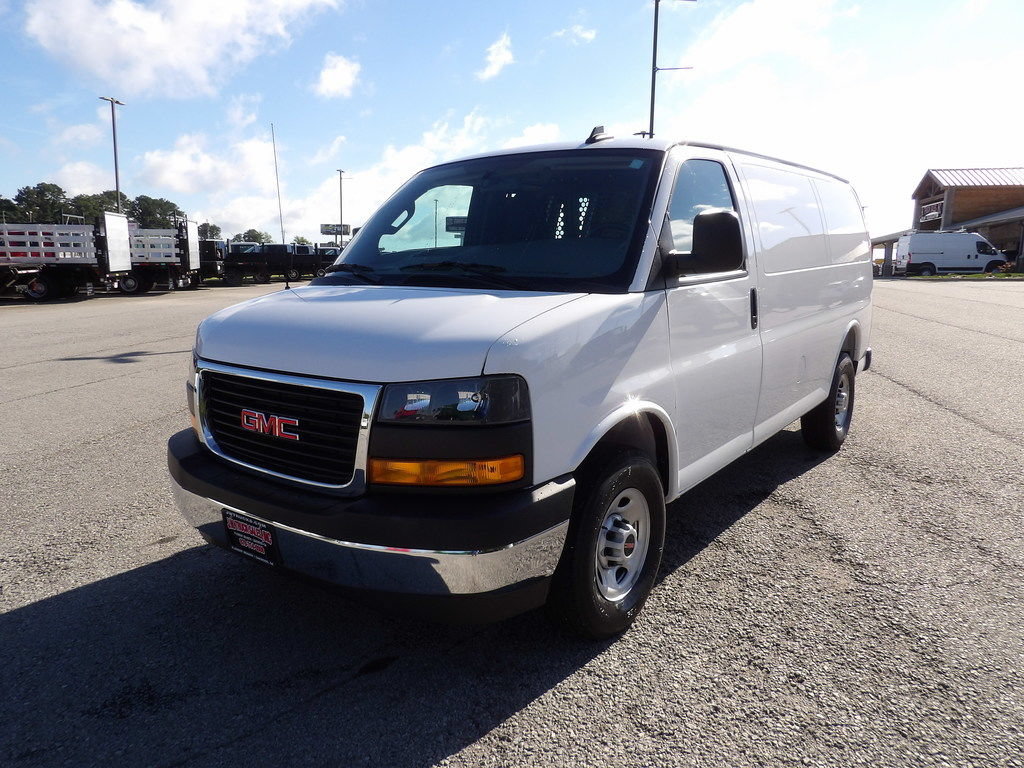 Used 2025 GMC Savana 2500 w/ Driver Convenience Package RWD image 58
