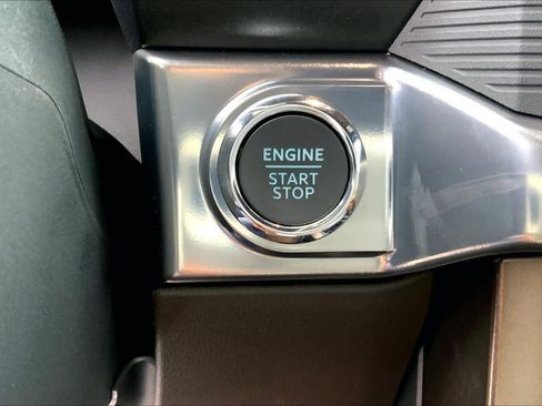 New 2025 Ford F150 King Ranch w/ FX4 Off-Road Package image 17