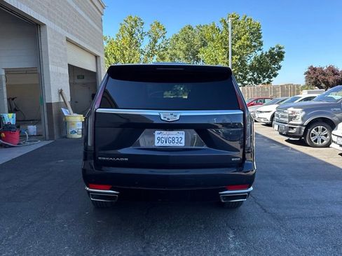 Used 2023 Cadillac Escalade Premium Luxury w/ Performance Package AWD/4WD image 9