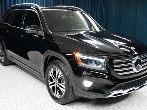 Used 2026 Mercedes-Benz GLB 250 image 3