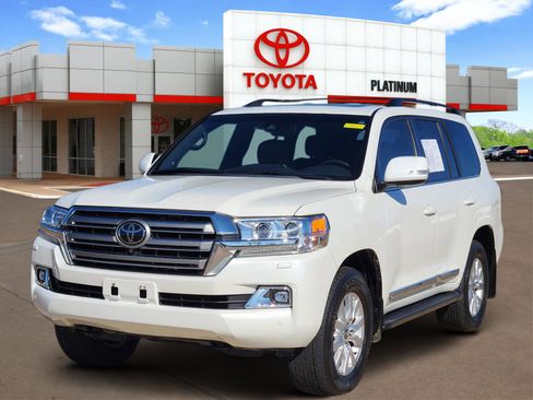 Used 2021 Toyota Land Cruiser image 2