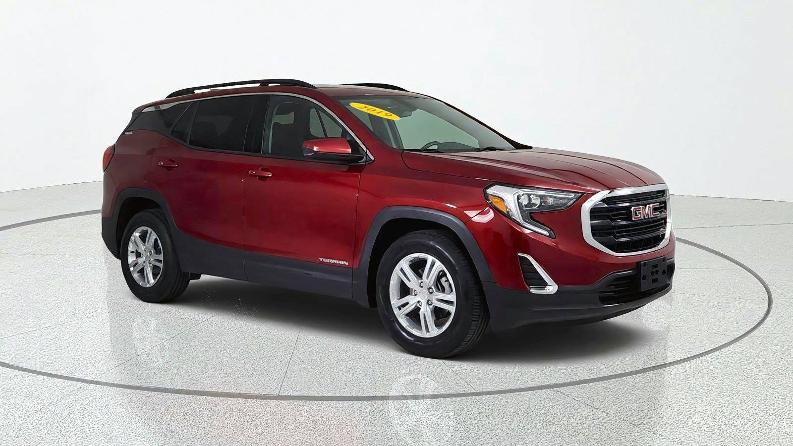 Used 2019 GMC Terrain SLE w/ Driver Convenience Package FWD image 8
