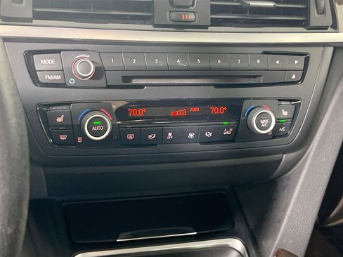 Used 2015 BMW 320i xDrive 320i xDrive image 14