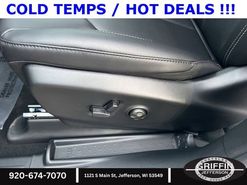 New 2026 Chrysler Pacifica Select image 17