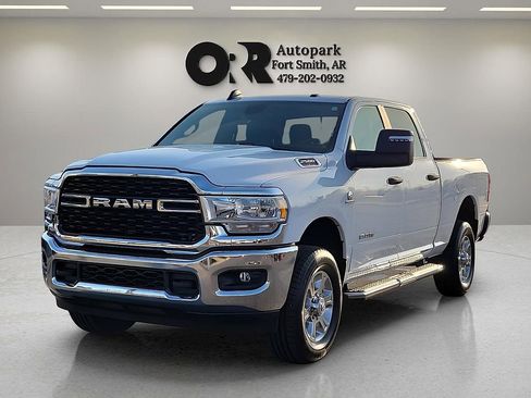 Used 2024 RAM 2500 Big Horn AWD/4WD image 2