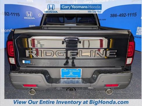 Used 2025 Honda Ridgeline Black Edition image 8