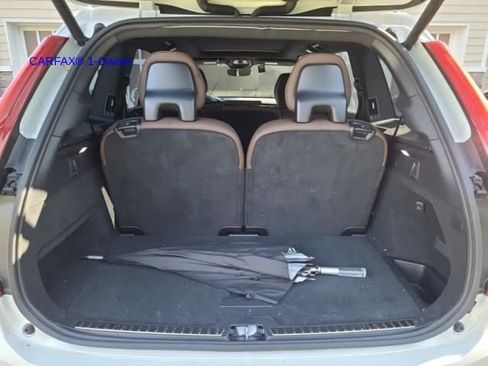 Certified 2024 Volvo XC90 B6 Plus image 11