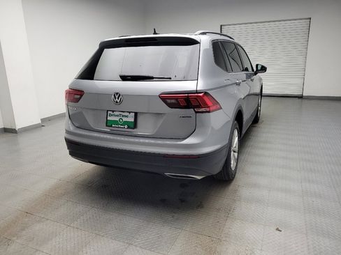 Used 2020 Volkswagen Tiguan S image 7