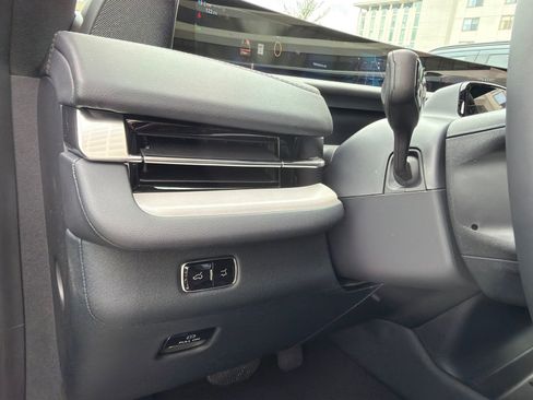 New 2026 Lincoln Navigator L Reserve AWD/4WD image 36