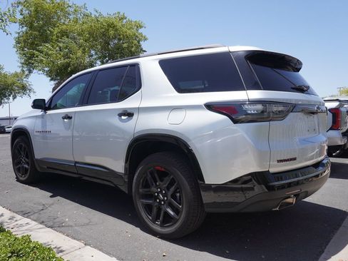 Used 2020 Chevrolet Traverse Premier w/ Redline Edition FWD image 6