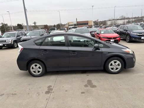 Used 2010 Toyota Prius Five image 4