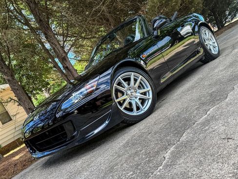 Used 2005 Honda S2000 image 7