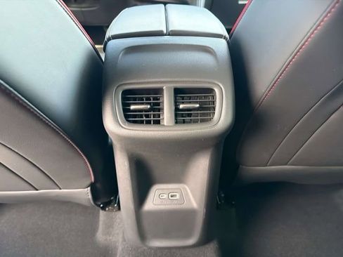 Used 2022 Buick Envision Essence w/ Technology Package I image 15