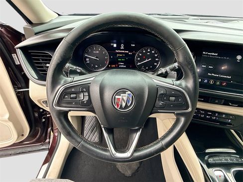 Used 2023 Buick Envision Avenir image 12