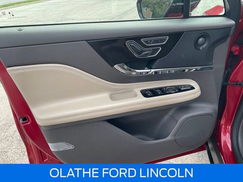 Certified 2021 Lincoln Corsair Reserve w/ Elements Package AWD/4WD image 12