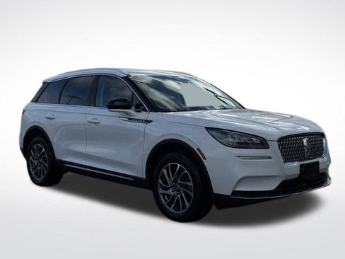 Certified 2022 Lincoln Corsair Standard w/ Equipment Group 101A image 5