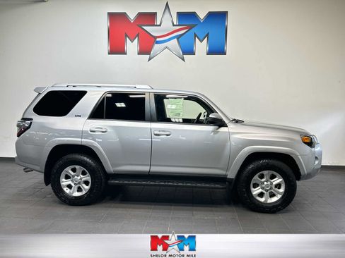 Used 2014 Toyota 4Runner SR5 AWD/4WD image 1