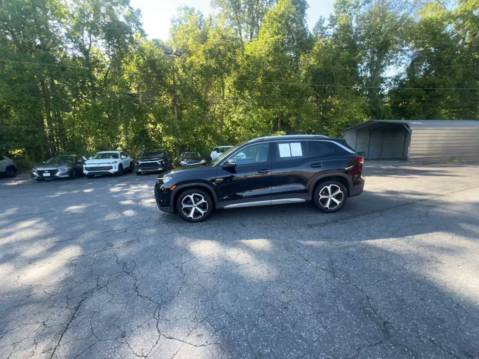 Used 2026 Volkswagen Tiguan SE FWD image 9