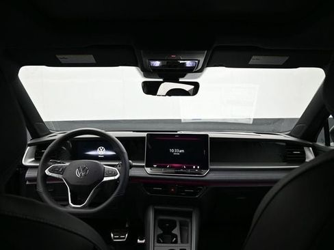 New 2026 Volkswagen Tiguan SE R-Line AWD/4WD image 10