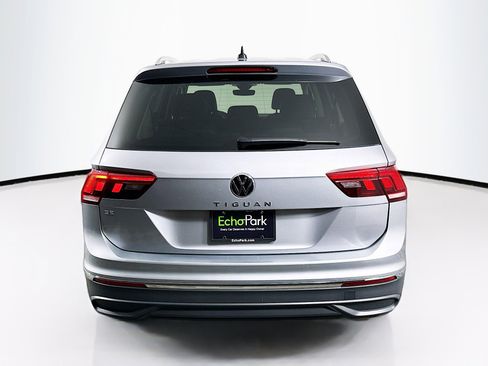 Used 2024 Volkswagen Tiguan SE image 7