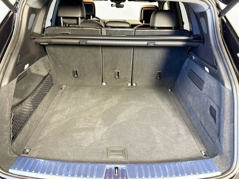 Certified 2025 Porsche Cayenne image 21