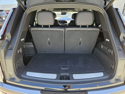 New 2026 Cadillac Vistiq Sport image 12