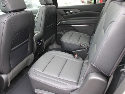 New 2026 Chevrolet Traverse LT w/ Sun and Wheel Package image 17