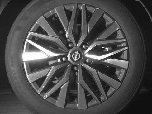 Used 2025 Nissan Altima 2.5 SV FWD image 13