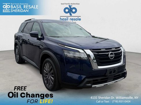 Used 2023 Nissan Pathfinder SL w/ SL Premium Package AWD/4WD image 1