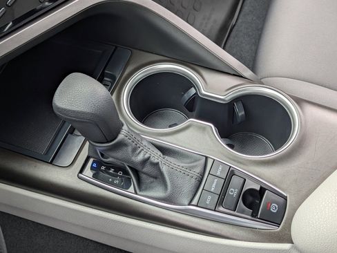 Used 2023 Toyota Camry LE image 15