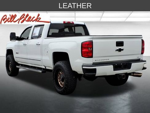 Used 2019 Chevrolet Silverado 2500 LTZ w/ Duramax Plus Package image 3