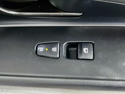 Used 2025 Hyundai Elantra Sport FWD image 30