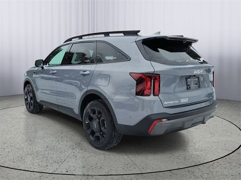 Certified 2024 Kia Sorento SX Prestige image 3