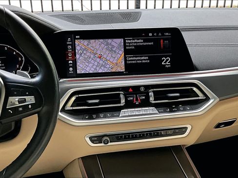 Used 2021 BMW X5 xDrive40i w/ Premium Package 2 image 6