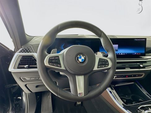 Used 2025 BMW X5 sDrive40i w/ M Sport Package image 12