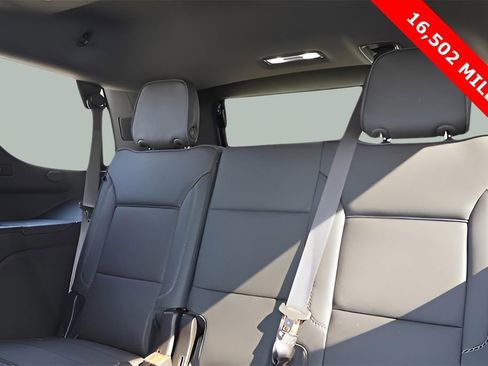 Used 2024 GMC Yukon Denali image 71