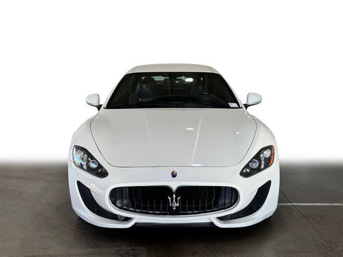 Used 2014 Maserati GranTurismo Sport image 2