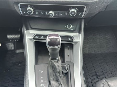 Used 2023 Audi Q3 2.0T Premium AWD/4WD image 31