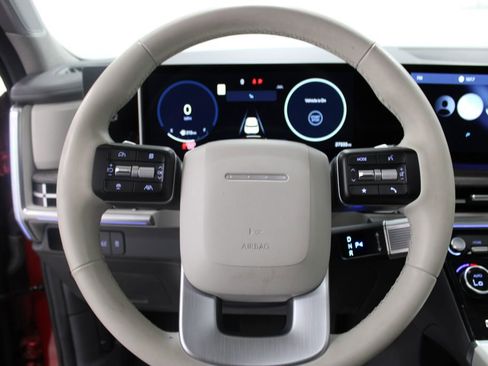 Used 2024 Hyundai Santa Fe Limited image 32